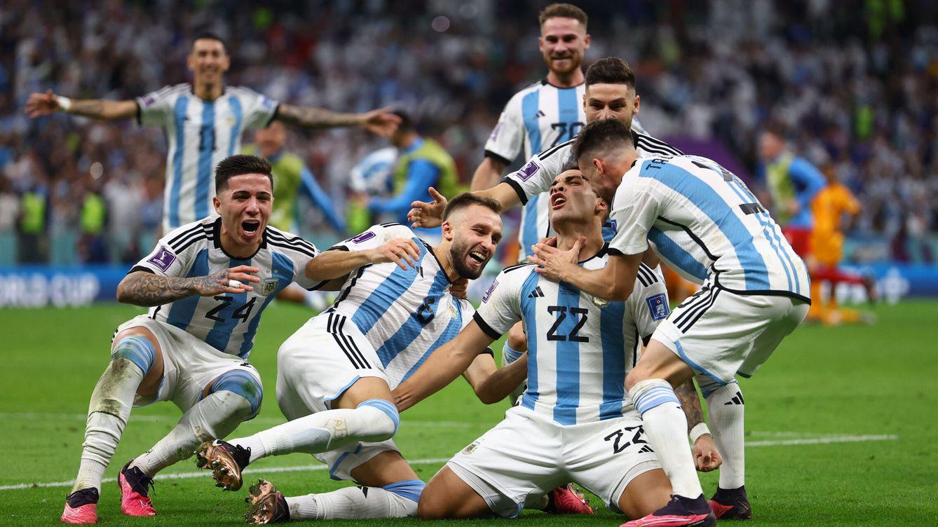 Argentina cumplió con agonía y Brasil quedó en el camino