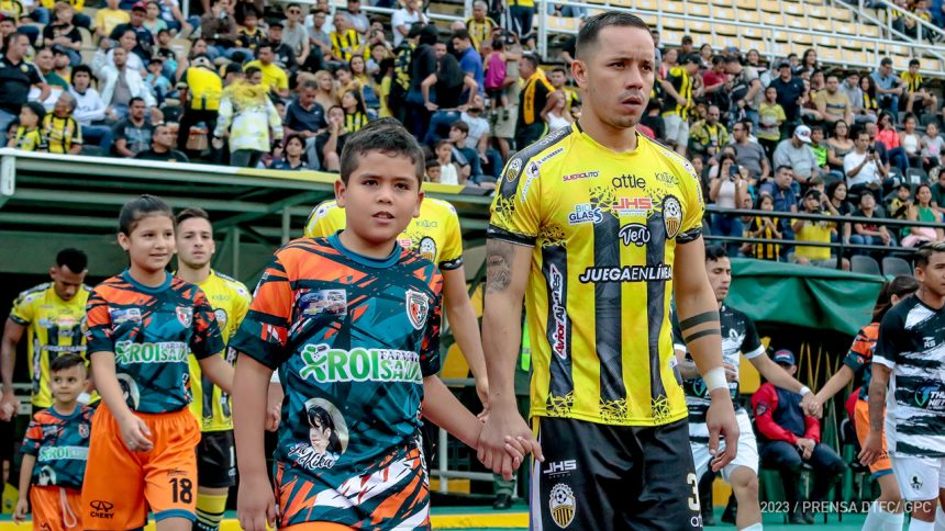 Nelson Hernández: "Táchira es un equipo tácticamente muy bueno"