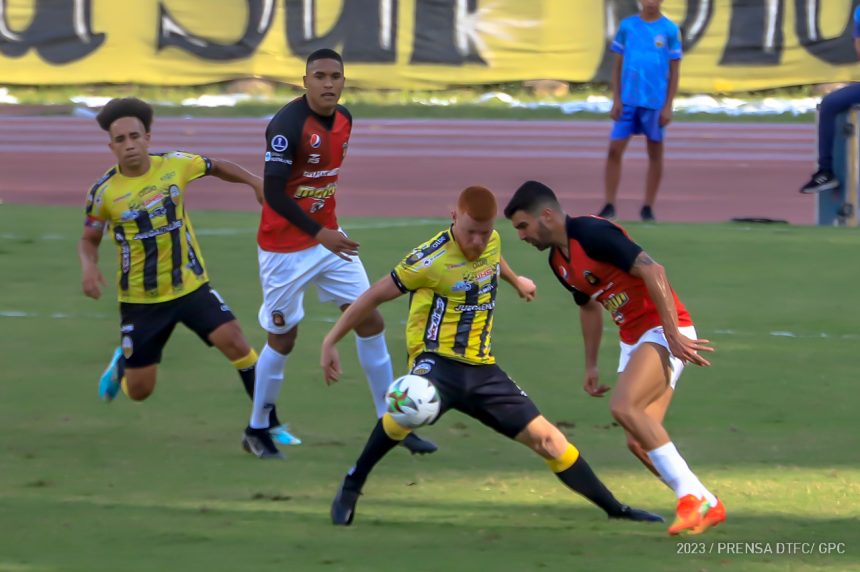 Caracas FC y Deportivo Táchira se miden este domingo en el Clásico FUTVE | Cortesía Prensa Deportivo Táchira
