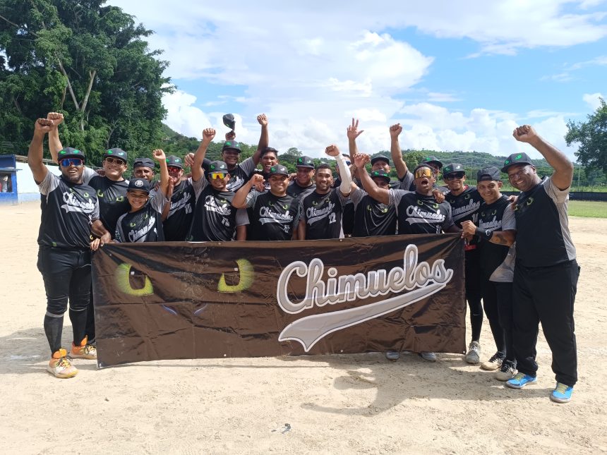 Chimuelos se coronó campeón de la Liga Lisva en Valle Arriba, Guatire - (Foto: Lewis Teran)