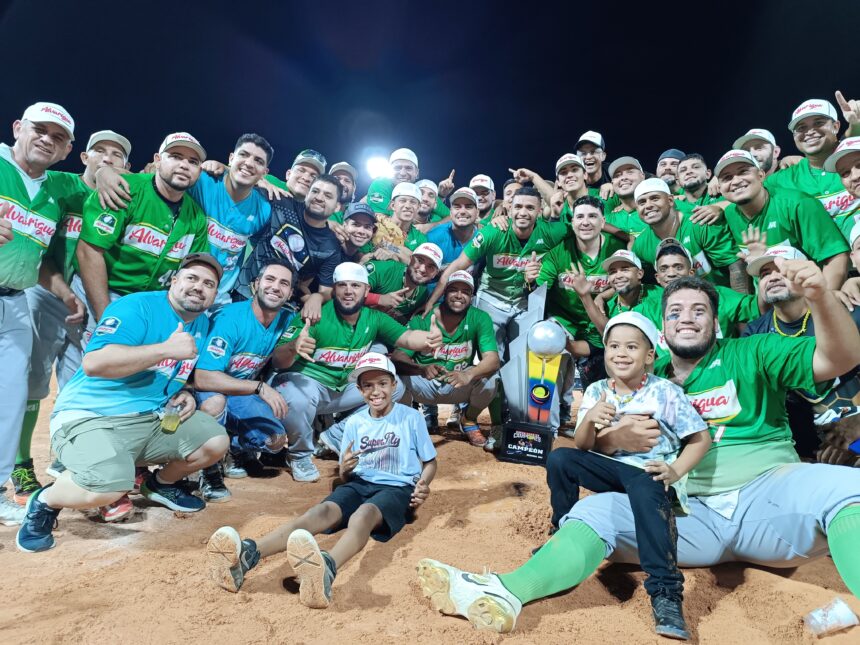 Team Alvarigua se coronó en la Supercopa de Campeones - (Foto: Cortesia)