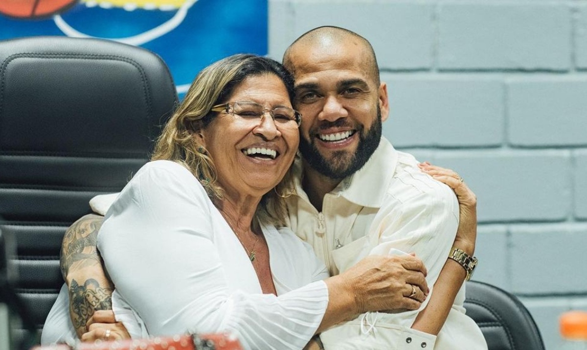 Madre de Dani Alves podría terminar en prisión