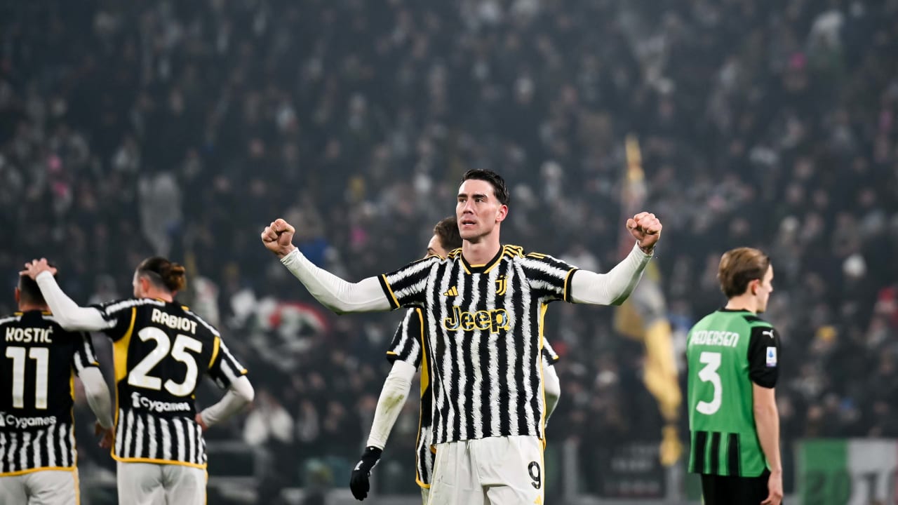 Con dos goles de Vlahović, Juventus goleó a Sassuolo y sigue peleando en la Serie A | Foto Cortesía